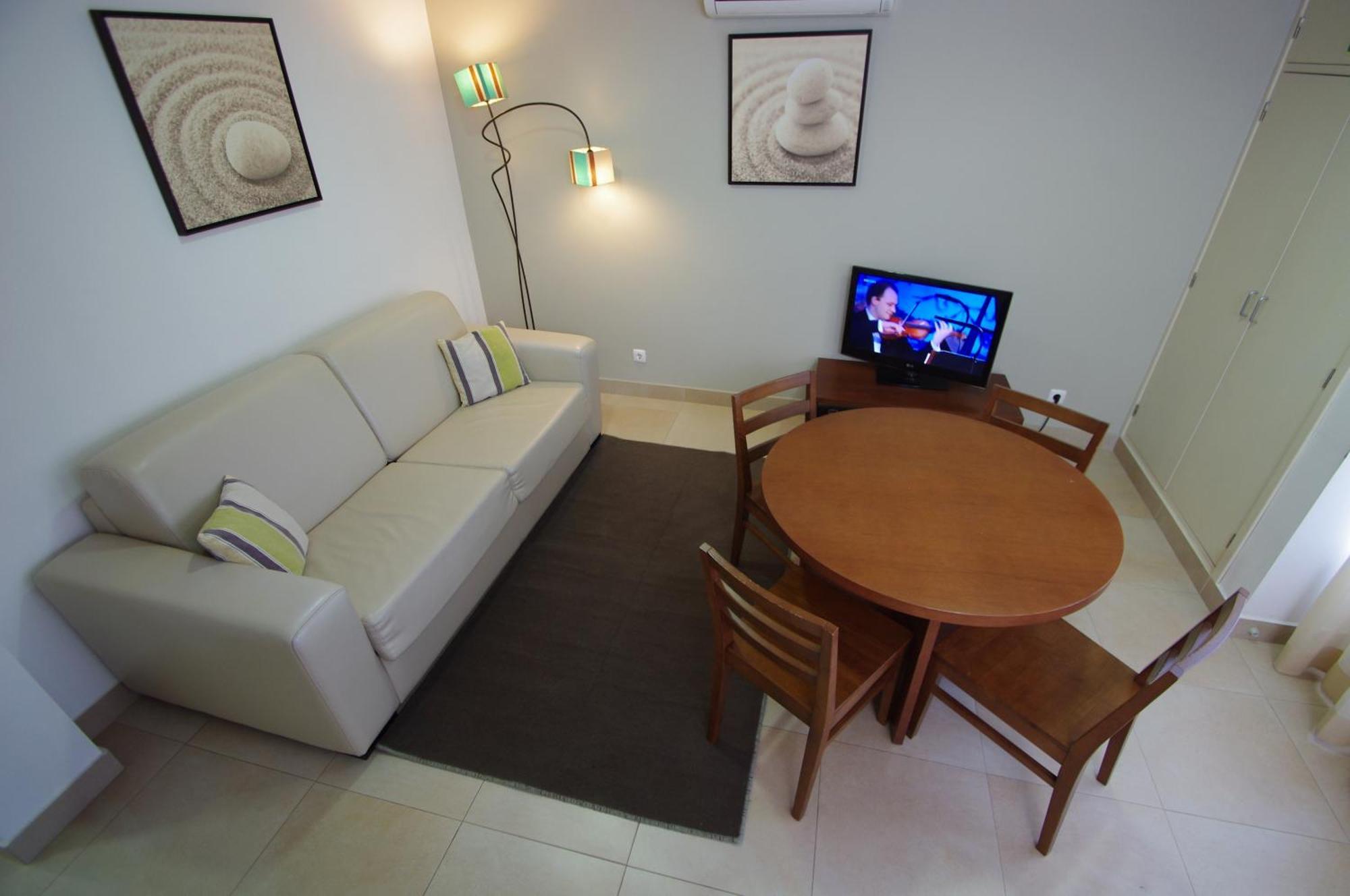 Apartamentos Vila Nova فيلا نوفا دو ميلفونتس المظهر الخارجي الصورة