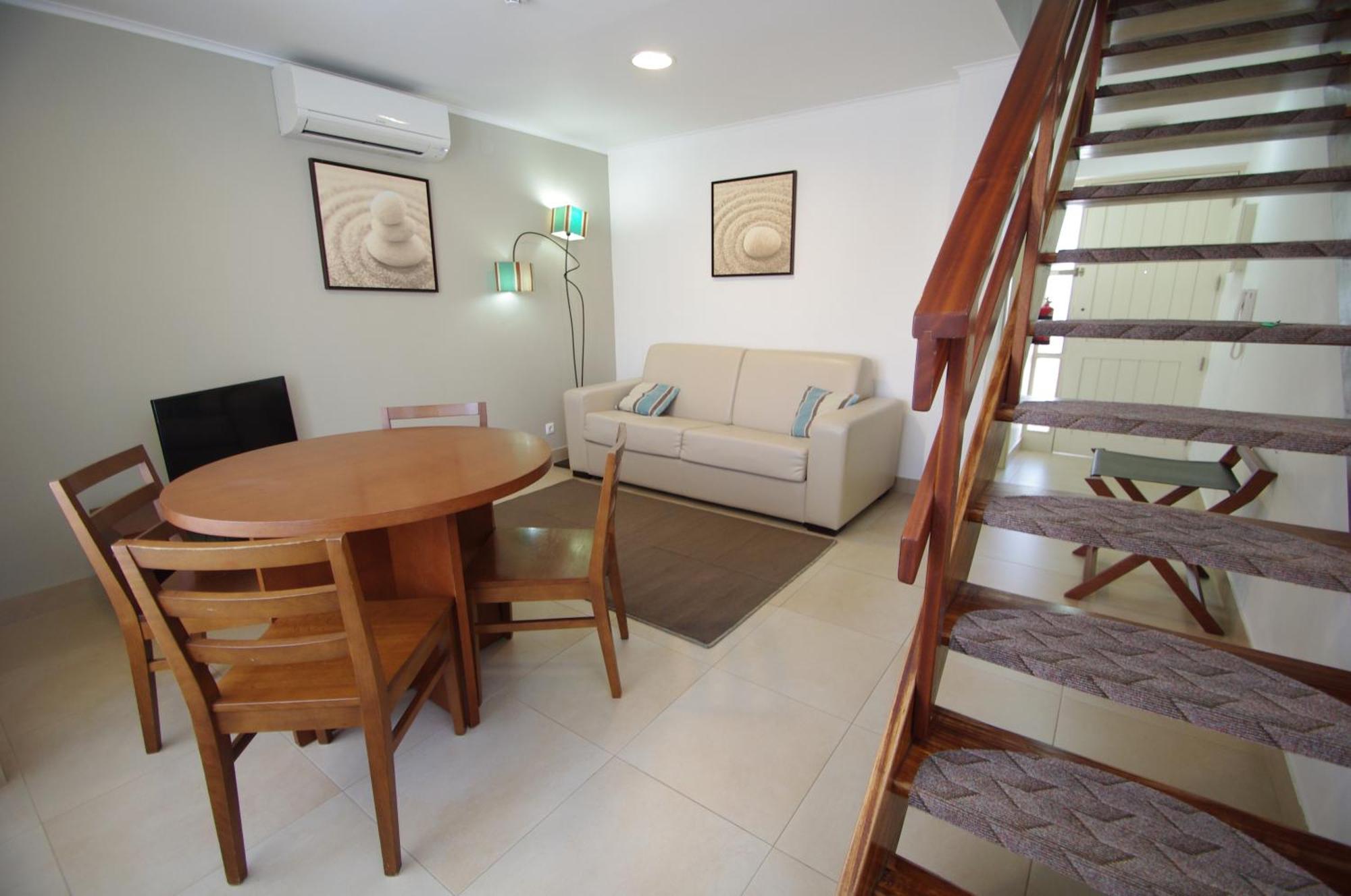 Apartamentos Vila Nova فيلا نوفا دو ميلفونتس المظهر الخارجي الصورة